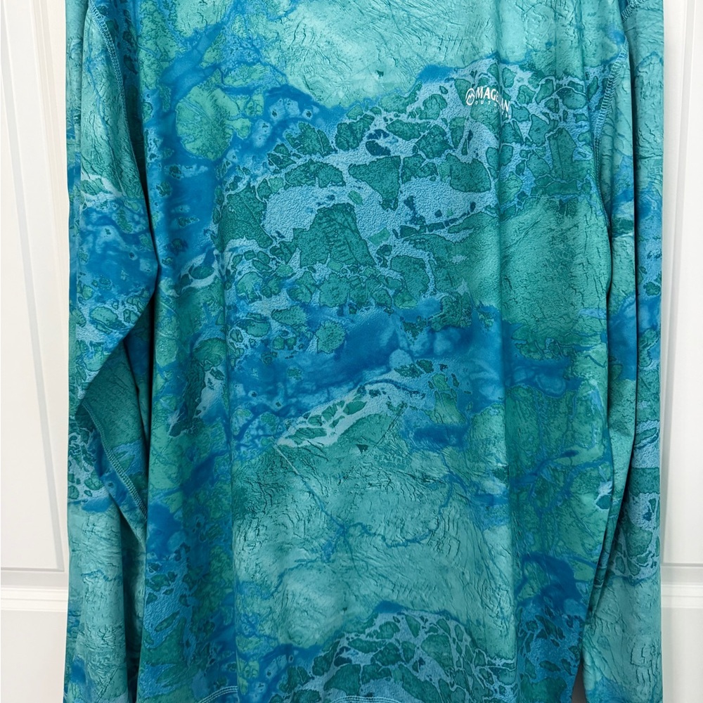 Magellan Outdoors Teal and Turquoise Long Sleeve Performance Tee